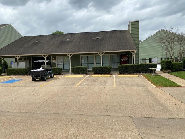Building Photo - 14777 Wunderlich Dr