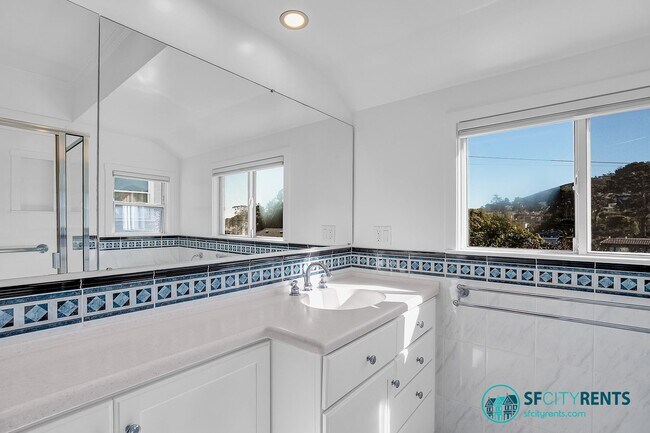 Building Photo - Forest Hill: Elegant Single Family Home