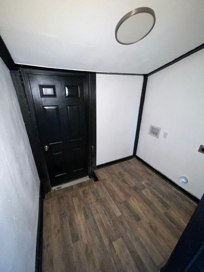 Building Photo - Two Bedroom One Bath Rental $900/month