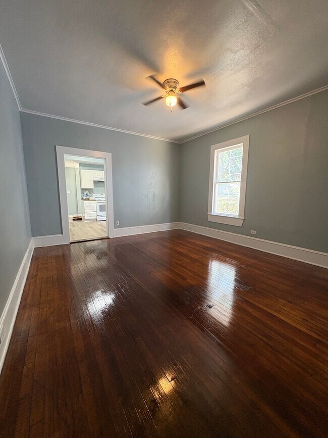 Building Photo - 511 Kirby Pl