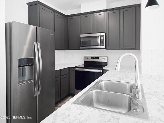 Building Photo - 35 Mustard Hl Ct