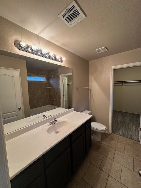 Building Photo - 2813 Sunberry Way