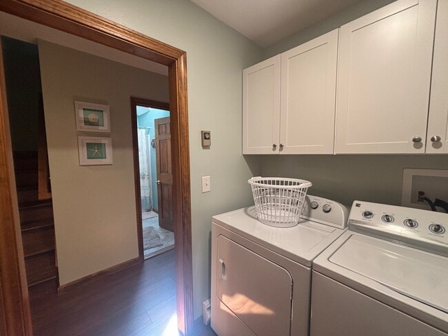 Building Photo - 14 Songbird Ln