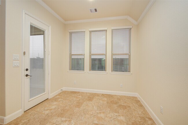 Building Photo - 27330 Aspen Falls Ln