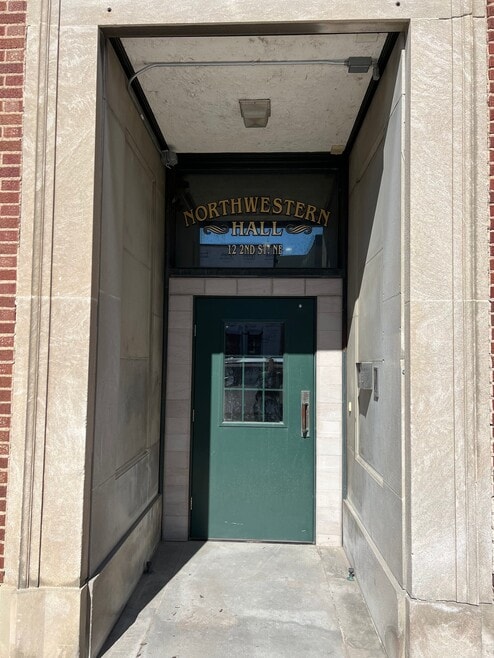 Building Photo - 12 2nd St NE