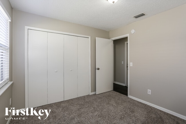 Building Photo - 6736 Newgate Cir E