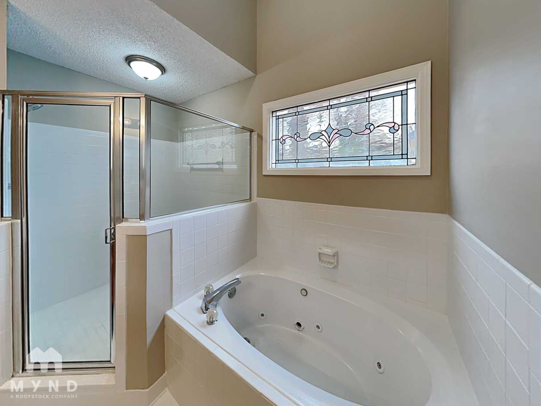 Building Photo - 4569 Falkland Dr