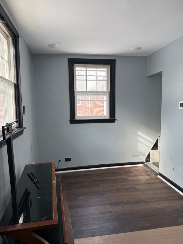 Building Photo - 1132 Duncan Ave