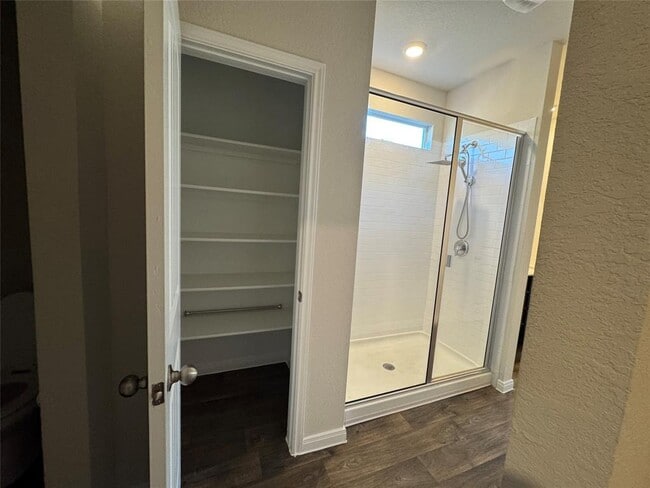 Building Photo - 14013 Levy Ln