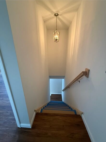 Building Photo - 64 Gary Rd