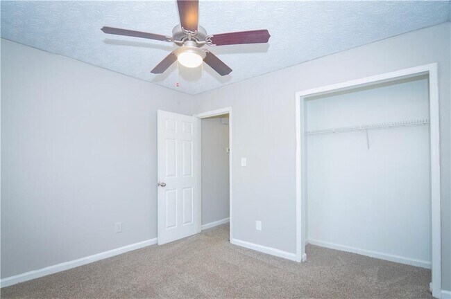 Building Photo - 130 Crystal Brook