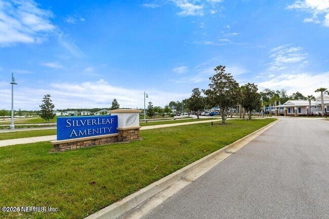 Building Photo - 260 Brandon Lks Dr