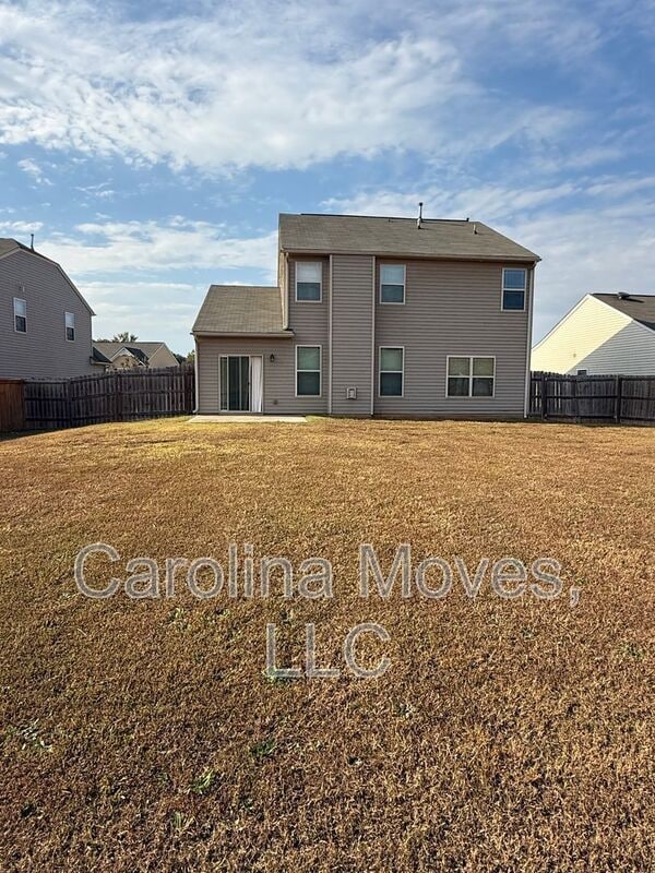 Building Photo - 451 Riverdale Rd