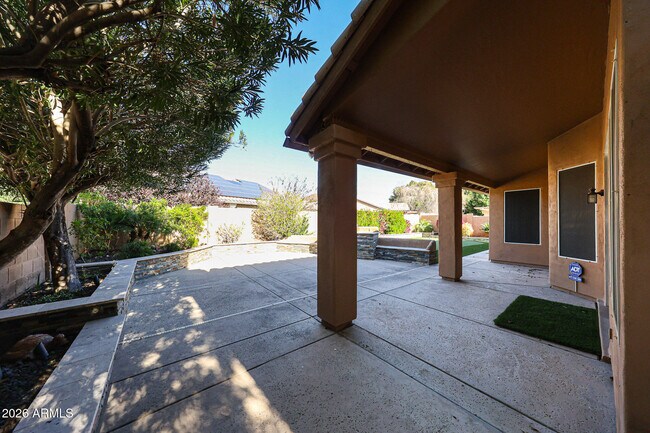 Building Photo - 5930 W Louise Dr