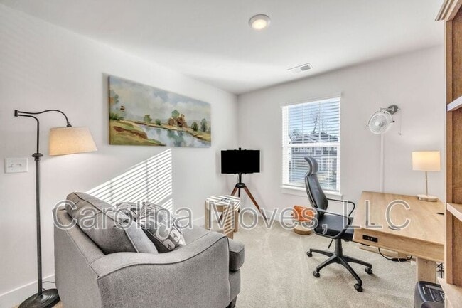 Building Photo - 860 Pleasant Fls Dr