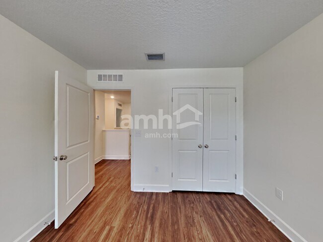 Building Photo - 29648 Passerine Ct