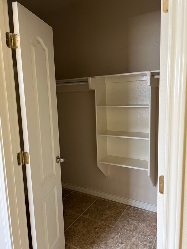 Building Photo - 3130 Dos Reales Loop