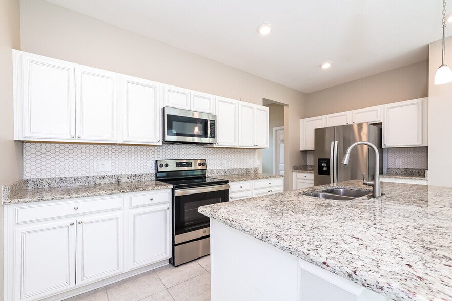 Building Photo - 2240 Grasmere View Pkwy N