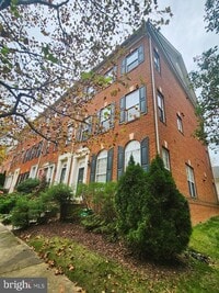 Building Photo - 13006 Town Commons Dr