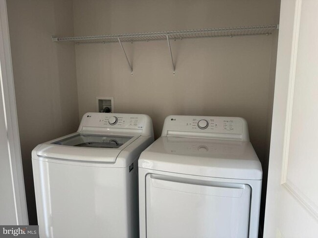 Building Photo - 1809 Parham Wy