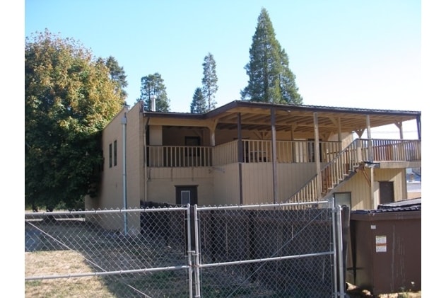 Building Photo - Carlillie Apts