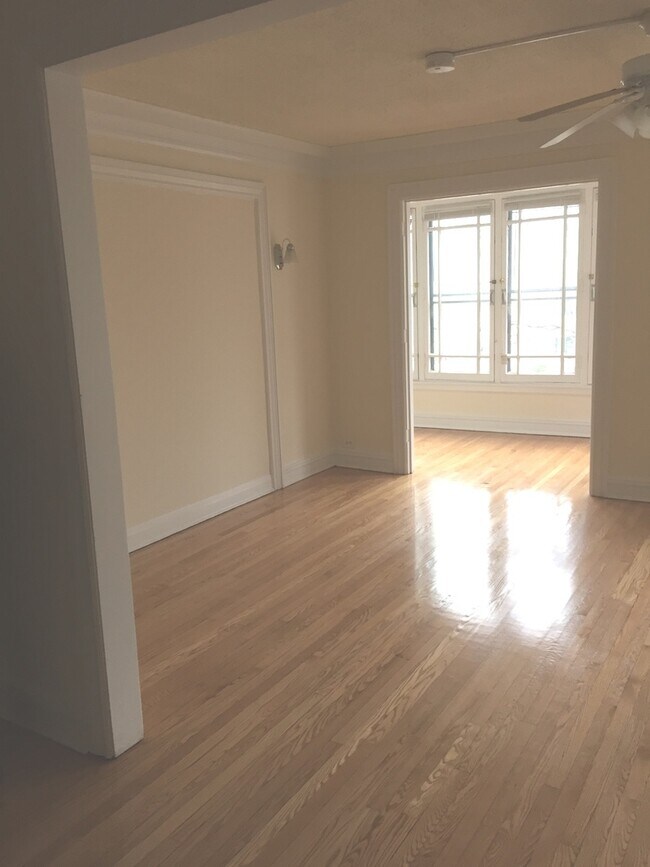 Building Photo - 1609 Ridge Ave