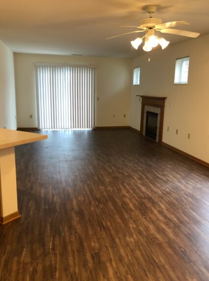 Building Photo - 360 Prairie Oaks Dr