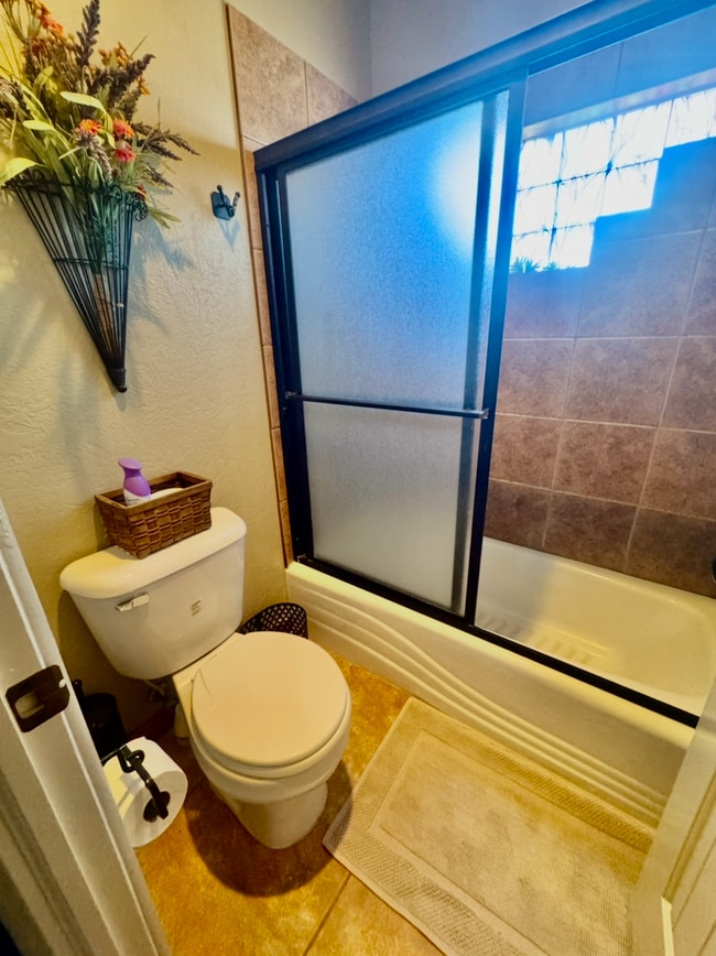 Building Photo - 3369 S 1100 W