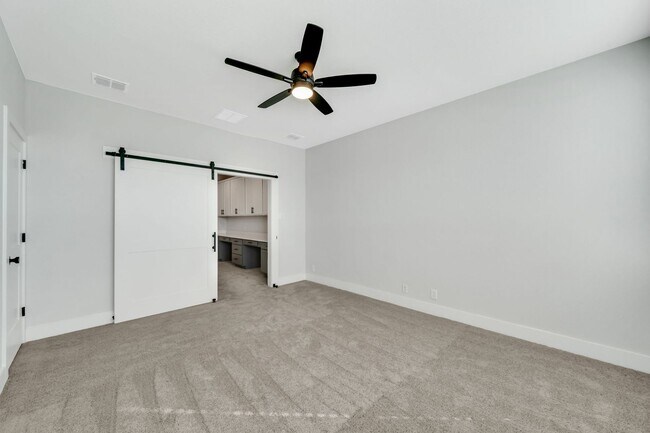 Building Photo - 13631 Giovannis Gdn