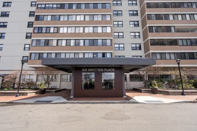 Building Photo - 6 Whittier Pl