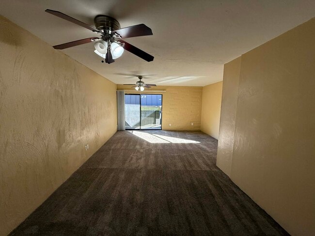 Building Photo - 931 N Euclid Ave