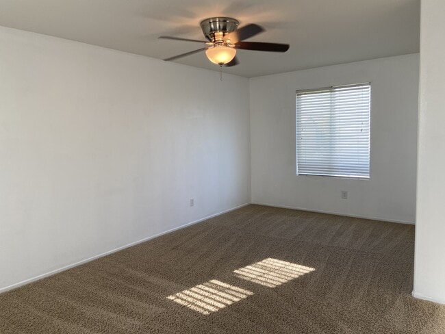 Building Photo - 5611 Artesano Ct