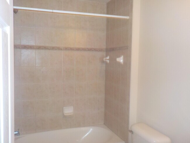 Building Photo - 1957 Providence Pl