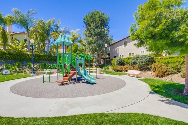Building Photo - Beautiful 5 bedroom home in highly desired Carlsbad neighborhood