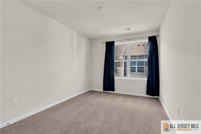 Building Photo - 504 E International Rd