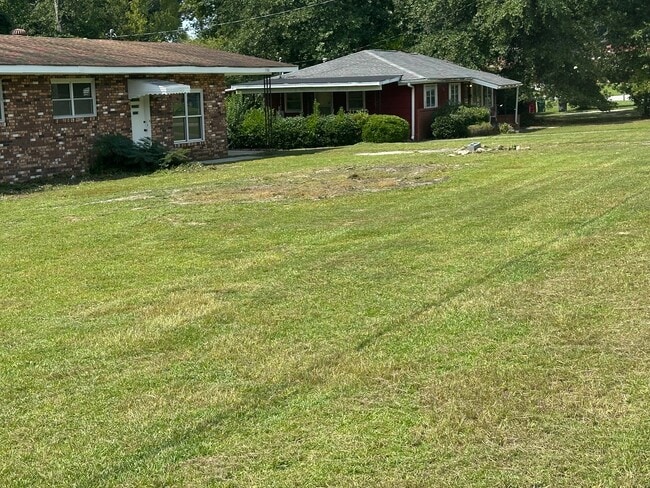 Building Photo - 3413 Millerfield Rd