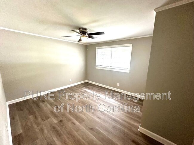 Building Photo - 108 Mendota Ave