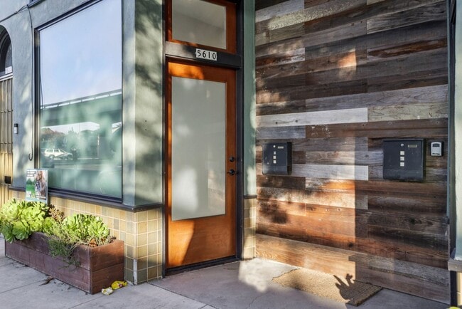 Building Photo - 5610 Martin Luther King Jr Way