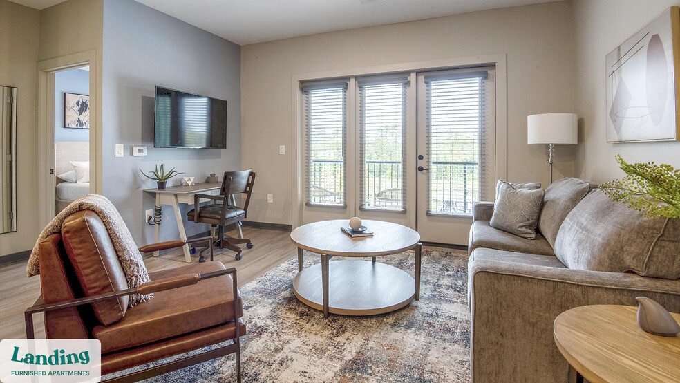 Building Photo - 645 N Front St