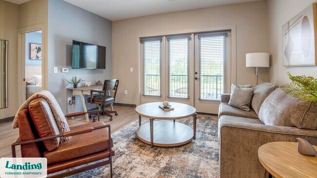 Building Photo - 645 N Front St