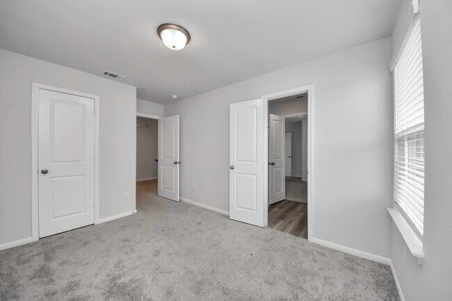 Building Photo - 7027 Cedar Breeze Ct