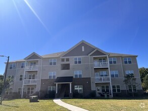 Building Photo - BEAUTIFUL 3BD 2.5 BTH Apartment home