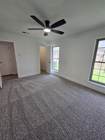 Building Photo - 553 Doral Pl