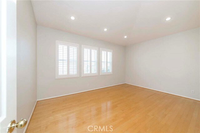 Building Photo - 16252 Fieldcrest Ct