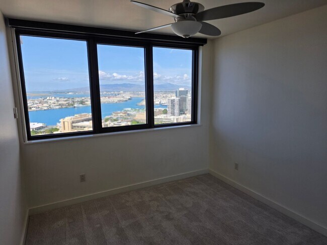 Building Photo - Immaculate Contemporary Living in Kaka‘ako- 2 bedroom, 2 bathroom, 2 covered parking stall, and I...