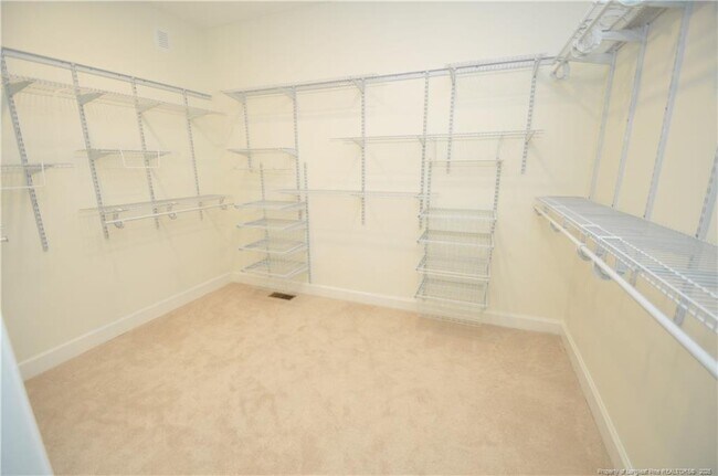 Building Photo - 6121 Chowning Ct