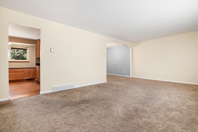 Building Photo - 13123 Spica Dr