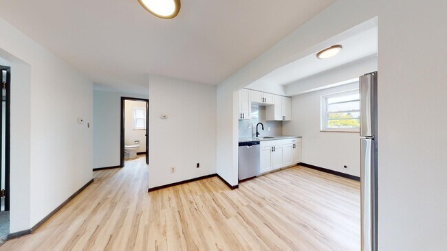 Building Photo - Parma - Ridgewood Lofts - 2 Bedroom - 1 Bath
