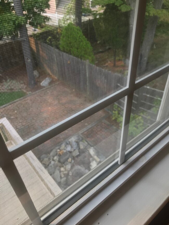 Building Photo - 16 Bowstring Way
