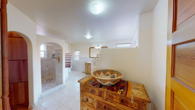 Building Photo - Custom Adobe style home in exclusive Navaj...